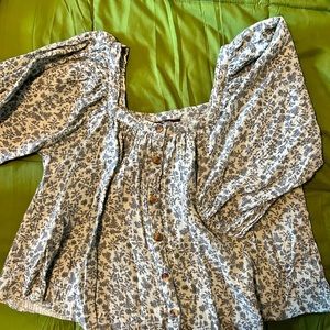 Women’s shirt